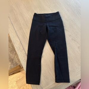 Size 2 lululemon crop leggings